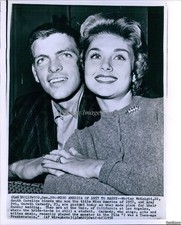 1958 Marian Mcknight Miss America 1957 Private Carmody Pageant Wirephoto 8x10 picture