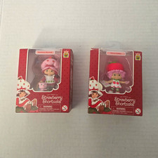 Strawberry Shortcake Strawberry Shortcake & Cherry Cuddler Dolls Set picture