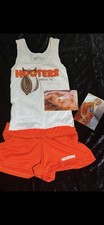 Hooters Uniform & Signed Calendar Photoshoot Pic picture