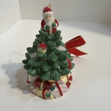 Vintage SPODE Christmas Tree Trinket Box Shipping 5.00 picture