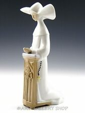 Lladro Figurine MEDITATION NUN WHITE KNEELING PRAYING #5502 Religious Mint picture