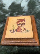 Vintage Lois Mae Thayer Raccoon & Frog Wooden Wall Plaque Big Eye Animal Art picture
