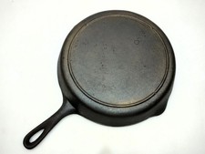 Vintage Lodge #8 Skillet 3 Notch Heat Ring 10.5