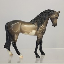Breyer cm SM Custom Standing Thoroughbred picture