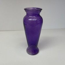 COLLECTIBLE AMETHYST PURPLE GLASS SEE THRU MEDIUM FLOWER VASE picture