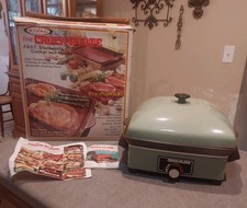 Vintage Rival Crock-Plate Model J-3900 Avocado Green 1970s IN BOX - Tested Works picture