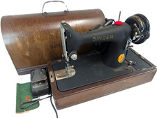 Singer 1941 Sewing Machine Godzilla wrinkle finish 99 With  Case VERY nice picture