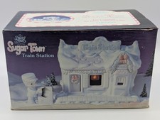 Precious Moments SUGAR TOWN TRAIN STATION 150193 Complete 6 Piece Collectors Set picture