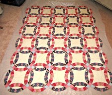 Beautiful Homemade Scalloped Vtg Quilt Double Wedding Ring Pattern 80x96 picture