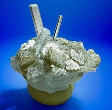 Brilliant Raw Aquamarine Crystal Natural Gem Cluster Perfect Display Specimen picture