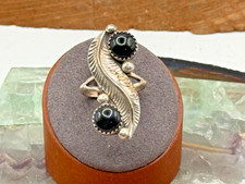 Vintage Lennie Mariano Navajo Sterling Black Onyx Feather ring Sz 6--2376.26 picture