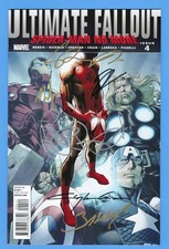 ULTIMATE FALLOUT #4 VF/NM 2011 / 1ST PRINT / Signed x6 Bagley, Crain, +4 more picture