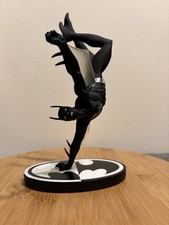 DC Collectibles Batman Beyond Black & White Statue Dustin Nguyen picture