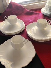 Vintage Bueutiful Elegant Teacup/Dessert Plate Milk Glass Set picture