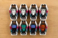 8 Deddy Bears Horror Vinyl Mini Figure New In Windowed Coffin Box by Just Toys picture