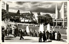 Paris Jardins et Bassins du Trocadero c1937 Real Photo Vintage Postcard picture
