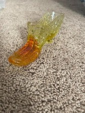 Vintage Boyd Glass Bow Slipper, Daisy Button Yellow Amberina Glass Shoe Figurine picture