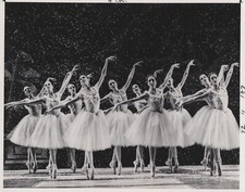1987 Pacific Northwest Ballet Nutcracker Snow Scene Original Rare Press Photo picture
