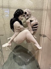 Mighty Jaxx “Keep Me Close” - Art Collectible By Matt Bailey picture