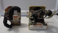 KING KONG LIGHT & SOUND ORNAMENT SET picture