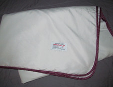 vintage IBERIA AIRLINES Spain duvet cabin blanket business class new logo design picture