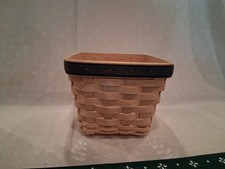 Vintage 2005 Longaberger Welcome Home Gathering Basket picture