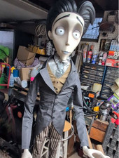 01673920 Spirit Halloween Exclusive 6 Ft Victor Animatronic Corpse Bride In Hand picture