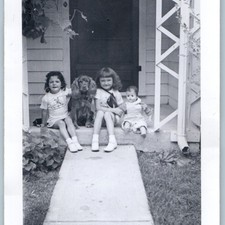 ID'd c1950s Deanna Cheryl Sisters Cocker Spaniel Dog Pal Doll Cute Vtg Snapshot picture