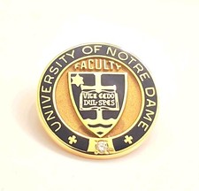 Vintage UNIVERSITY of NOTRE DAME Blue Enamel 10K Gold Pin Balfour & Co. Diamond  picture