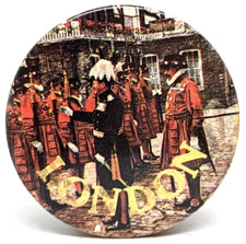 Vintage LONDON Beefeaters 1970's Royal Tower of London Tourism Badge Pin (P1853) picture