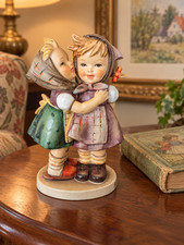 VTG Goebel Hummel 196/0 Telling Her Secret 2 Girls TMK4 Three Line Mark 5.5