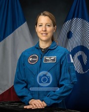ESA ASTRONAUT SOPHIE ADENOT PORTRAIT JOHNSON SPACE CENTER 2025 8X10 PHOTO picture