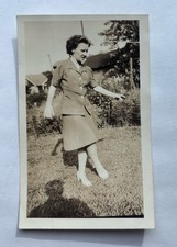 Vtg B&W Snapshot Pretty Smiling Woman Tailored Suit Heels Yard Candid picture