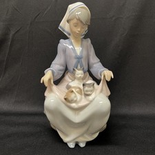 Lladro “Lap Full of Love” #5739 Girl with Kittens Vintage Figurine with Box picture