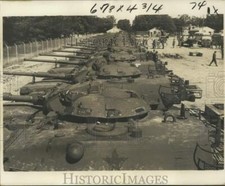 1978 Press Photo Sixty-ton tanks lined up at Fort Polk, Louisiana - nom02621 picture