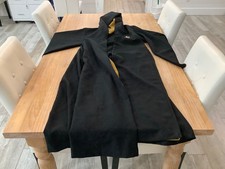 official Universal Studios Harry Potter Hufflepuff adult size small black robe  picture