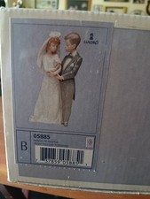LLADRO  FROM THIS DAY FORWARD PORCELAIN FIGURINE # 5885 MINT CONDITION picture