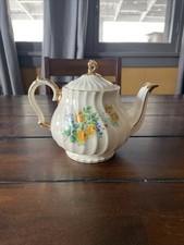 Sadler England Yellow Roses Design w/ Gold Trim Teapot with Lid 8” Tall Vintage picture
