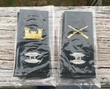 DOMINICAN REPUBLIC Army FIRST LIEUTENANT Rank Epaulettes (Two Pairs) picture