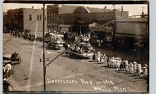 DECORATION DAY PARADE wells mn c1910 postcard minnesota real photo rppc street picture
