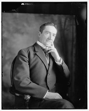 Photo:Jonathan Bourne Jr Oregon Senator Portrait 1900s Harris & Ewing picture