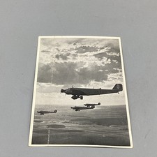 1936 Reemtsma Tobacco Co. Card “Bombers Over Nuremberg” *RARE* picture