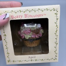 Boyds Bears Beary Blossoms Treasure Box April Flowers in Original Box picture