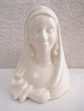 HAEGER POTTERY MADONNA VIRGIN MARY 6.5