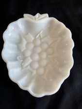 Hazel Atlas Vintage Milk Glass Grapes And Leaves Pattern Candy or Change Plate picture