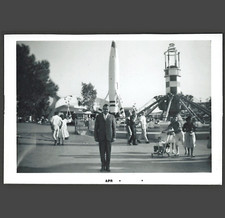 c1962 Original Disneyland Snapshot Tomorrowland Rocket to the Moon Rocket Jets picture