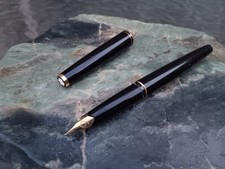 Vintage Montblanc Fountain Pen 18K Gold Nib Gold & Black Made In W Germany 🇩🇪  picture