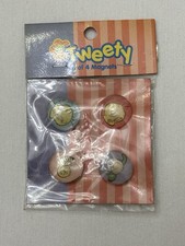 VTG 1999 Tweety Bird 4-Piece Magnet Set Warner Bros Studio Store Sealed NOS picture