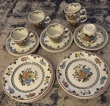 Villeroy & Boch Alt Amsterdam 18 Pc Set - 6 Cup, 6 Saucers & 6 Floral Plates picture