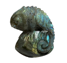 Labradorite Carved Gecko Lizard Blue Green Flash crystal figure 104g 3.5” picture